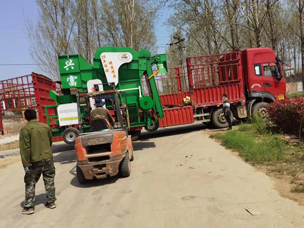 發(fā)貨現(xiàn)場 發(fā)貨現(xiàn)場